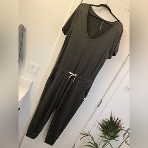 Vuori All Day Jumpsuit (short sleeved) - NWOT, WL